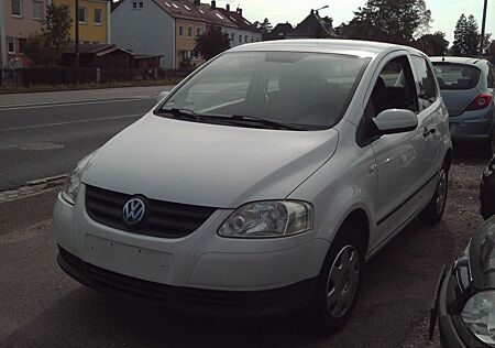 VW Fox Volkswagen Basis 1,2 Gepflegt*TÜV=NEU