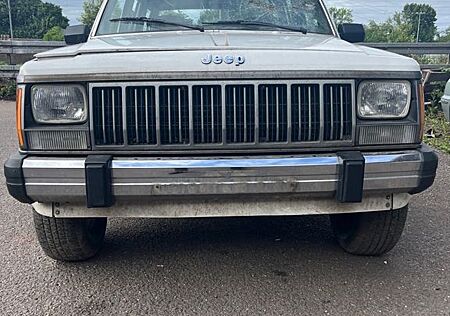 Jeep Cherokee 1990 XJ-6 Zylinder 4 Ltrfahrbereit