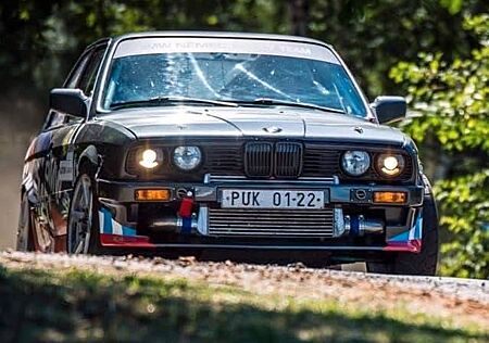 BMW 325i Renn- E30 Coupé