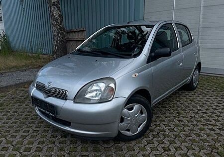 Toyota Yaris 1.0/TÜV/SCHECKHEFT/KLIMA/2.HAND