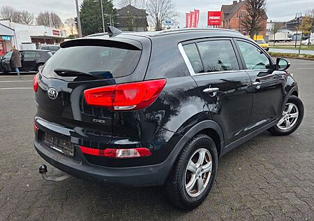 Kia Sportage Spirit4X4-2.0d-AUTOM+AHK+PANO+LEDER+LED