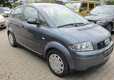 Audi A2 1,.4 i Klima-Scheckheft-nur 90000 KM