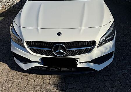 Mercedes-Benz CLA 200 Shooting Brake - AMG line Night/Business