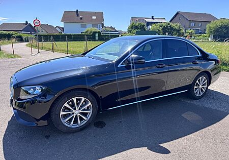 Mercedes-Benz E 220 E -Klasse Lim. d Avantgarde 1 Hand