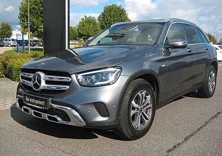 Mercedes-Benz GLC 220 d Excl. 4M 9G LED Navi Kamera DIST CarP.