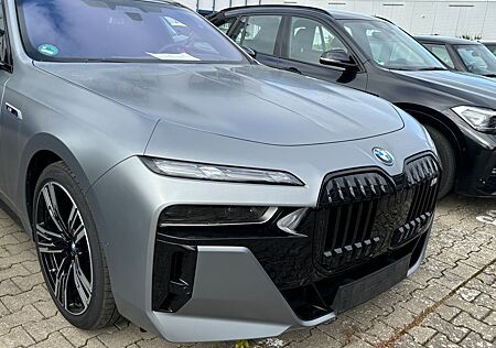 BMW i7 xDrive 60 M SportPRO Frozendark Leder elfenbe