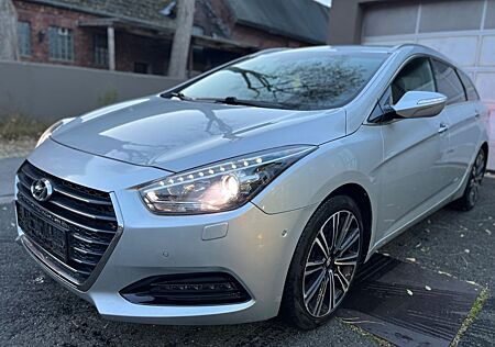 Hyundai i40 cw blue Premium*Leder*Navi*Kamera*Keyless*