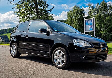 VW Polo Volkswagen 9N3 1.2 8-Fach Bereift