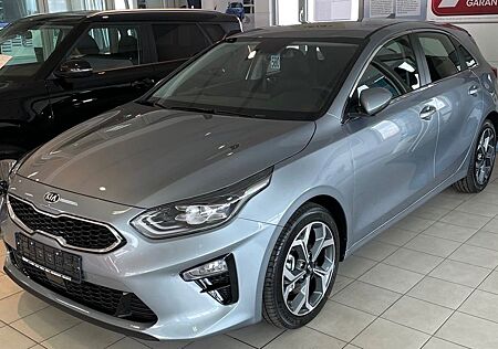 Kia Cee'd / Ceed 1.5 T-GDI 48V DCT Spirit Spirit