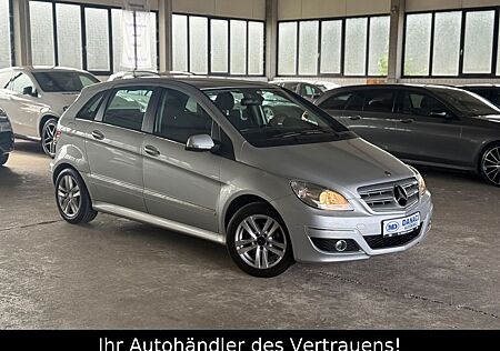 Mercedes-Benz B 180 B -Klasse*PDC*SHZ*AUTOMATIK*8-Fach Bereift