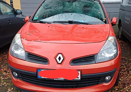 Renault Clio Dynamique 1.2 16V TCE Eco2 Dynamique