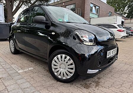 Smart ForFour EQ CARPLAY SITZHZG. 90% TEMPOMAT 1.HAND