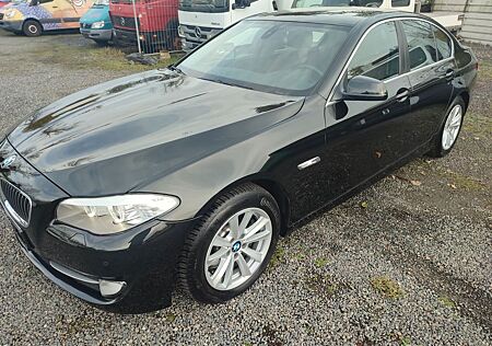 BMW 520i f10 Lim / Navi Prof/ Leder/ Xenon