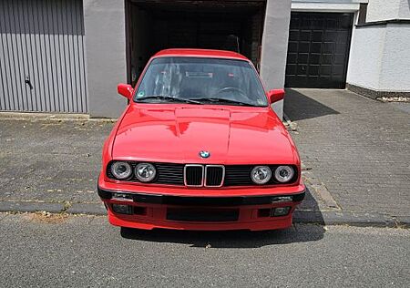 BMW 318 is