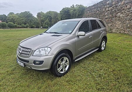 Mercedes-Benz ML 500 4MATIC - V8 mit Gasanlage