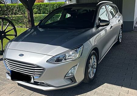 Ford Focus 1,0 EcoBoost 92kW Active Turnier Active