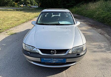 Opel Vectra . Tüv-Neu