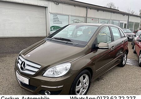 Mercedes-Benz B 160 Automatik*Xenon*Navi*Klima*Leder*SHZ*PDC*