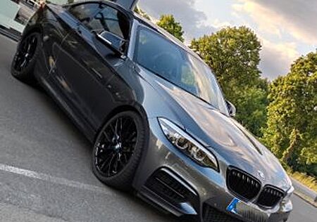 BMW 240 M240i Steptronic Coupé - 8 Fach bereift