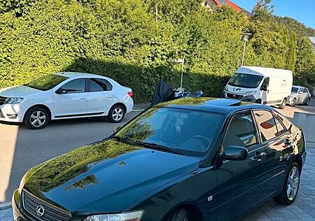 Lexus IS 200 Sport, für Sammler aus Frauenhand 1. Hd.