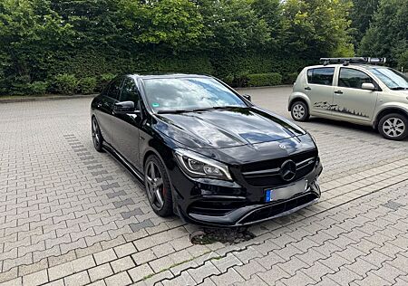 Mercedes-Benz CLA 45 AMG Mercedes-AMG CLA 45 4MATIC DCT Me...