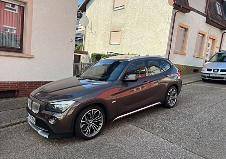 BMW X1 - TÜV NEU!