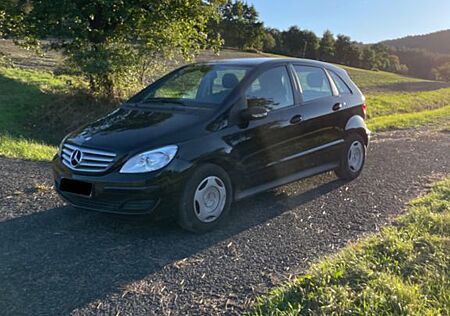 Mercedes-Benz B 170 -