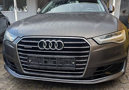 Audi A6 3.0 TDI 160kW quattro S tronic - Voll Ausstat