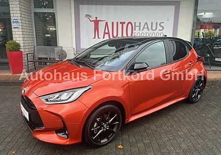 Toyota Yaris Hybrid 1.5 Style - JBL, Navi, LED, HuD, PD