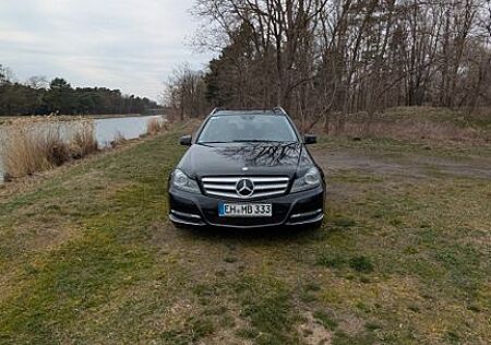 Mercedes-Benz C 200 BlueTEC T AVANTGARDE AVANTGARDE