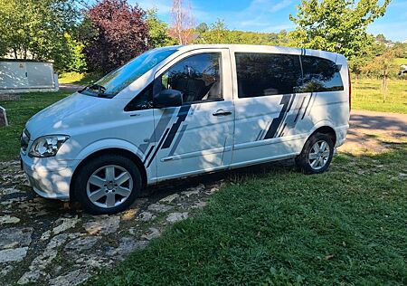Mercedes-Benz Vito Mixto