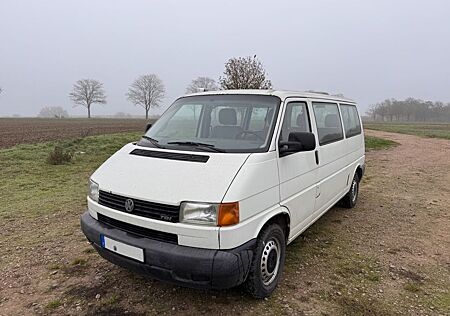 VW T4 Volkswagen Bulli Transporter Campervan langer Radstand