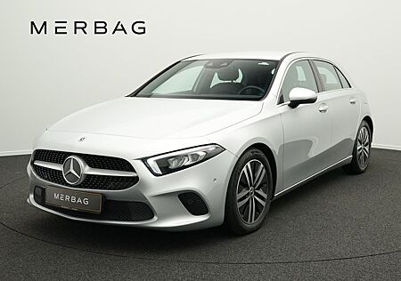 Mercedes-Benz A 180 d Progressive LED+Ambi+MBUX+Apple