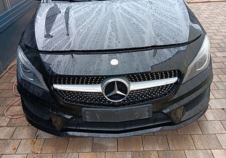 Mercedes-Benz CLA 180 Shooting Brake -