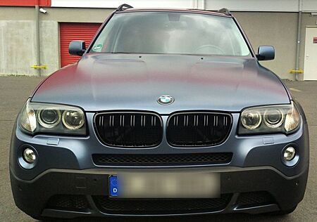 BMW X3 3.0si - 272 PS Sechszylinder