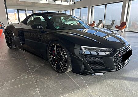 Audi R8 5.2 FSI *SPYDER*RWD*B&O*performance*CARBON*DE