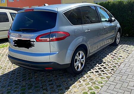 Ford S-Max 2,0 TDCi 103kW DPF Titanium S PowerShi...