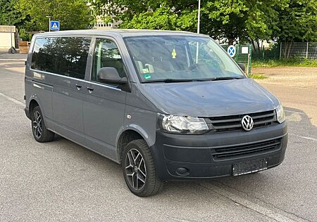 VW T5 Transporter Volkswagen lang 9 Sitze Navi Klima