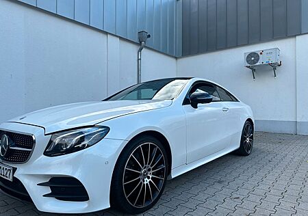 Mercedes-Benz E 350 d-Coupe-4Matic/Pano/Head-Up/Volleder/Kam.