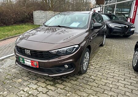 Fiat Tipo Kombi City Life mit Rückfahrkamera