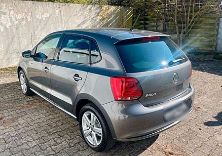 VW Polo Volkswagen 1.2 LIFE LIFE sehr gepflegt