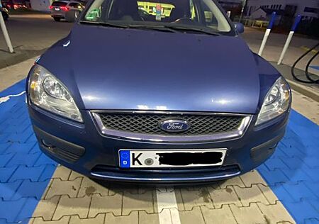Ford Focus 1,6 Ti-VCT Titanium Titanium