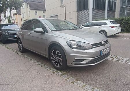 VW Golf Volkswagen 1.0 TSI Join