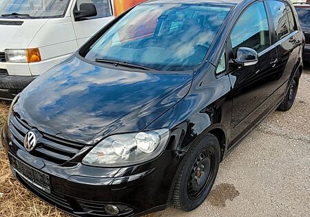 VW Golf Volkswagen 1.4 Plus 1-Hand viele Extras
