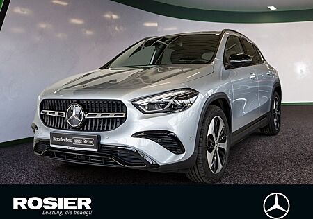 Mercedes-Benz GLA 220 4MATIC AHK Distr. LED Navi Kamera Keyles