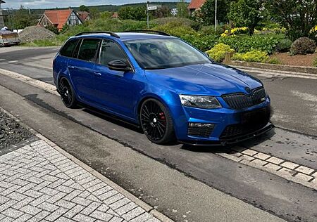 Skoda Octavia 2.0 TDI DSG RS Combi RS
