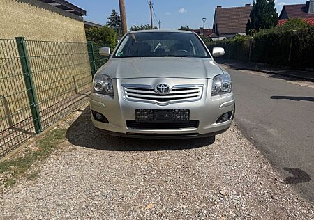 Toyota Avensis 1,8-l-VVT-i -
