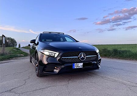 Mercedes-Benz A 250 4MATIC AMG Panorama und Garantie