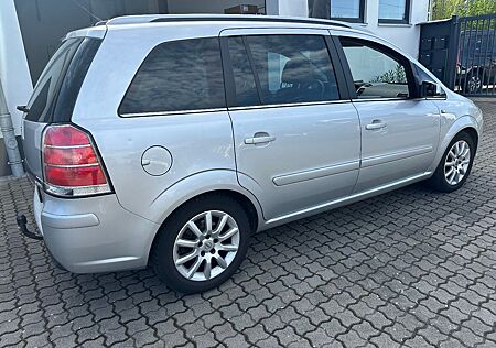 Opel Zafira B Cosmo Leder / Pano / 7 Sitzer