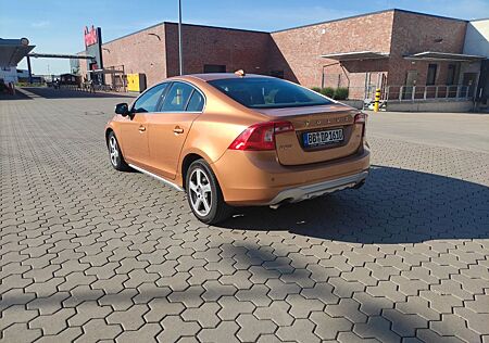 Volvo S60 2.0T -